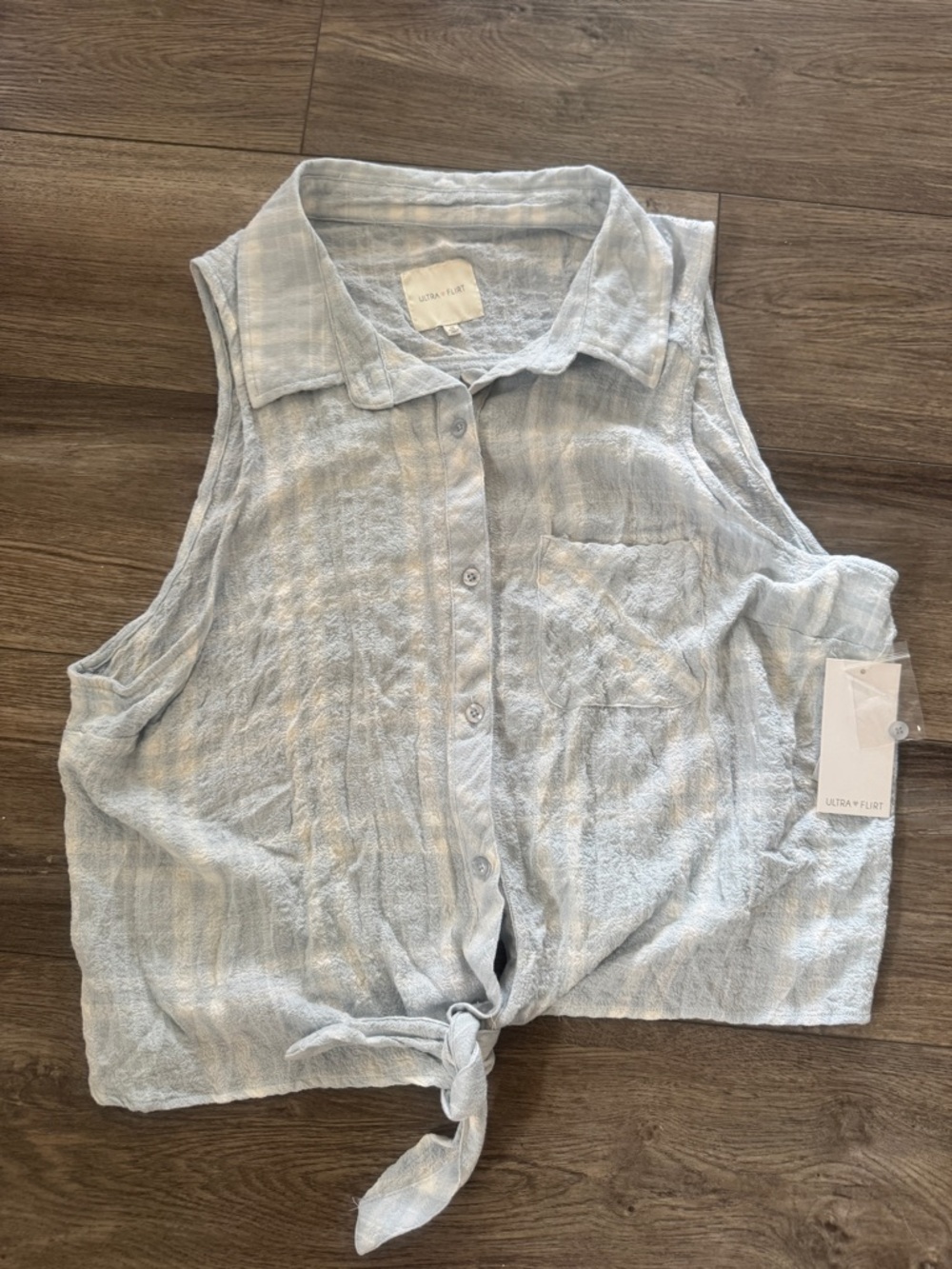 NWT Ultra Flirt Coastal Cowgirl Blue Plaid Tie Front Sleeveless Top 1X - Picture 2 of 12